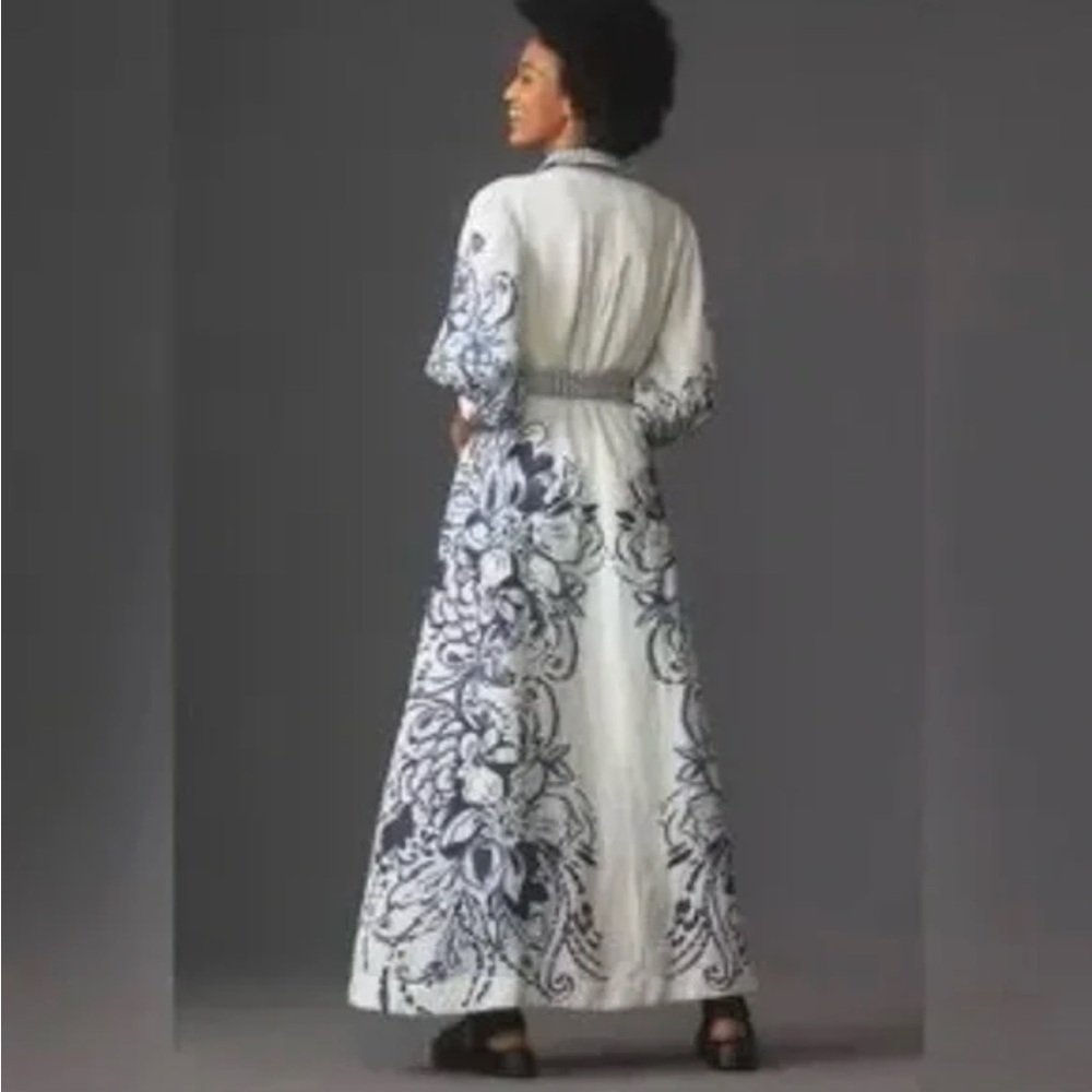 Elegant Blue and White Floral Maxi Dress - Picture 4 of 4